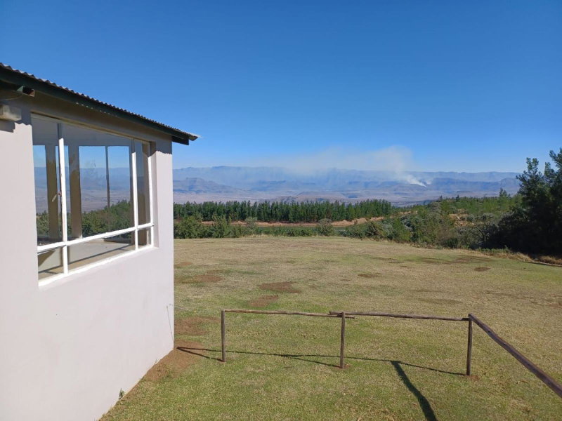 Drakensberg Mountain Retreat Barn House, Bergville, South Africa