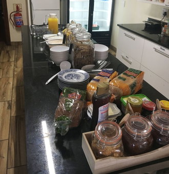 A Sunflower Stop - Hostel, Cape Town, South Africa