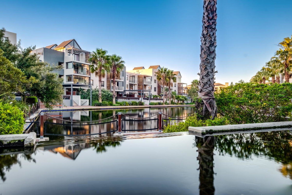 Hotel · Quayside Canal Eden Home, Cape Town