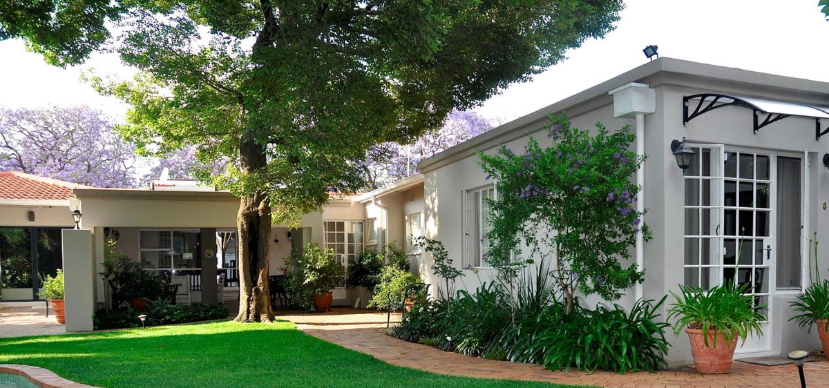 Rosebank Lodge Guesthouse by Claires, South Africa