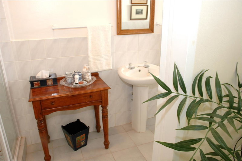 Rosebank Lodge Guesthouse by Claires, Johannesburg, South Africa