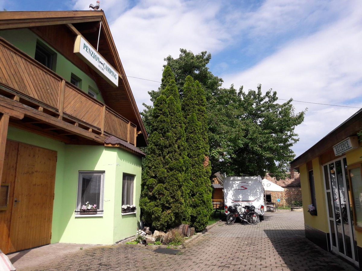 Hotel · Penzion a Chatový Camp Havraníky u NP Podyjí, Havraníky