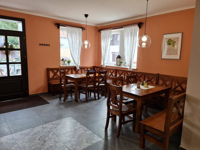 Hotel & Restaurace Pizzerie Jasany, Znojmo, Czechia