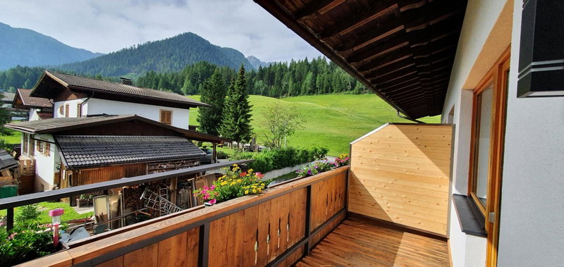 Haus Enzian Apartments, Kartitsch, Austria