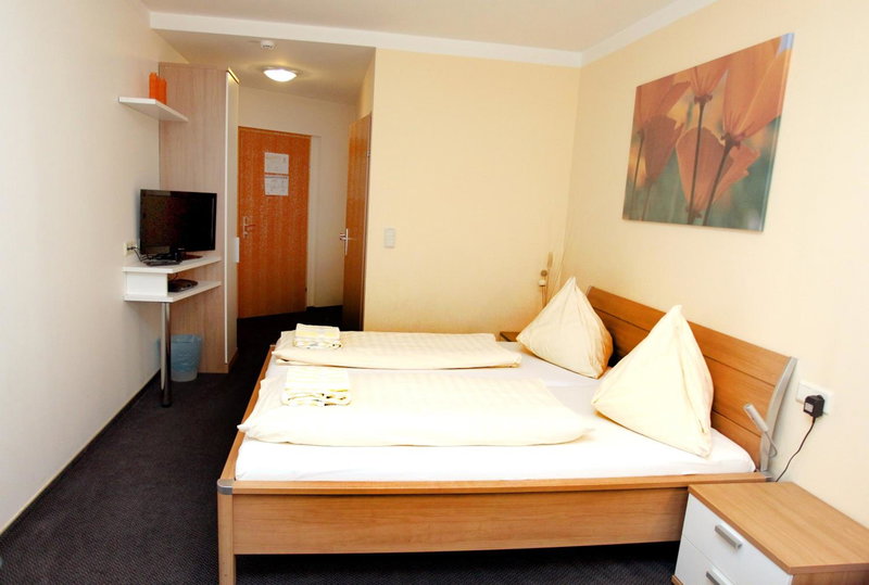 Pension Tennisweber, Schwechat, Austria
