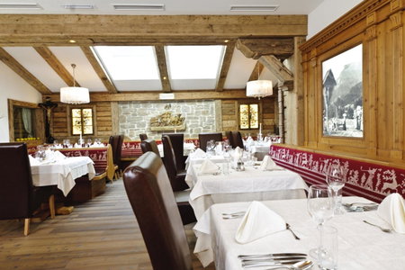 Hotel Gasthof Perauer, Mayrhofen, Austria