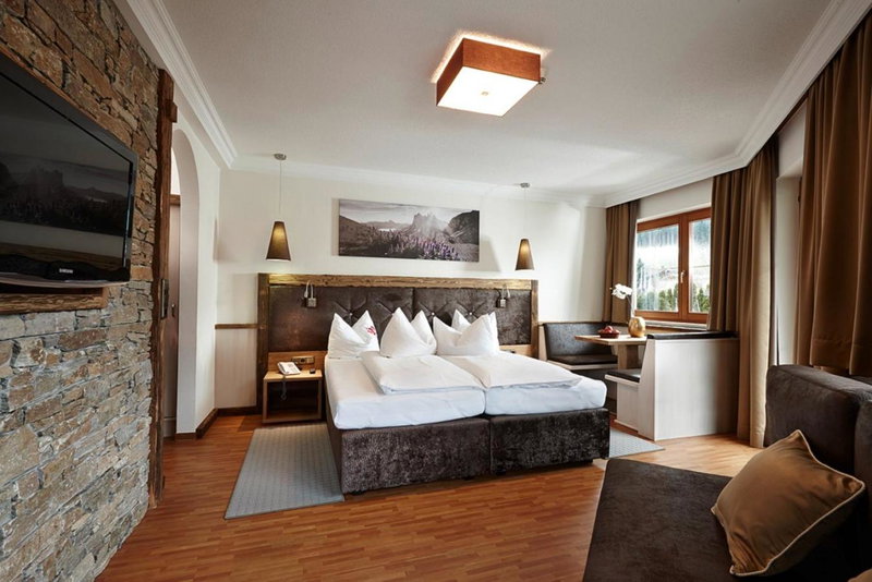 Hotel Gasthof Perauer, Mayrhofen, Austria