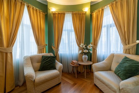 Zaivan Retreat, Breaza, Romania