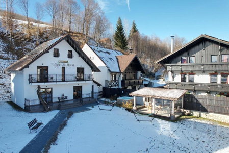 Colț Viu Deluxe, Şimon, Romania