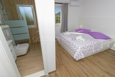 Penthouse With Panoramic View Ally, Makarska, Croatia