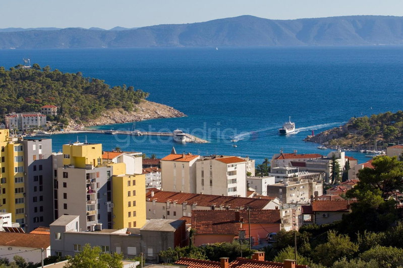 Penthouse With Panoramic View Ally, Makarska, Croatia