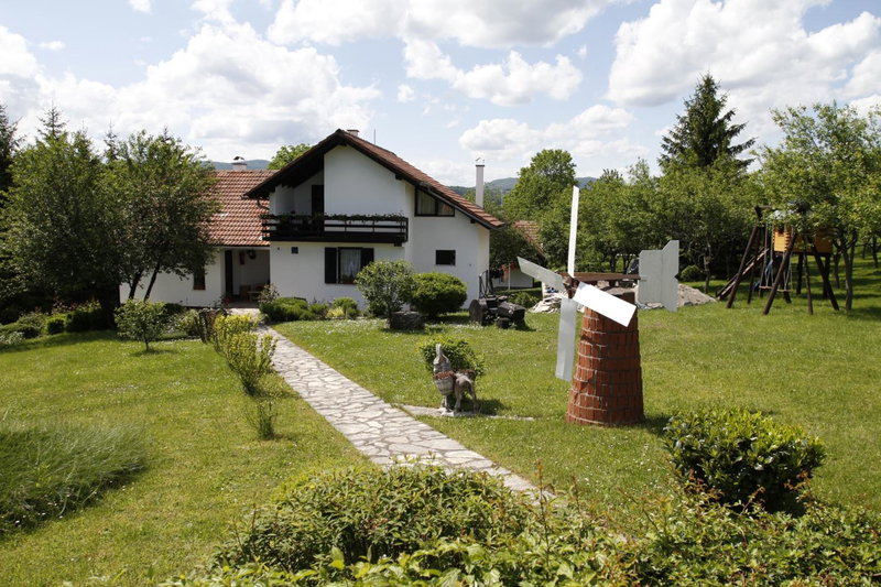 Guest house Jandric - Near Plitvice lake, Free parking, Drežnik Grad, Croatia