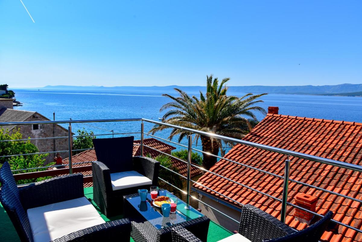 Sea Pearl Residence - Top beachfront location apartments in Bol centre, Croatia