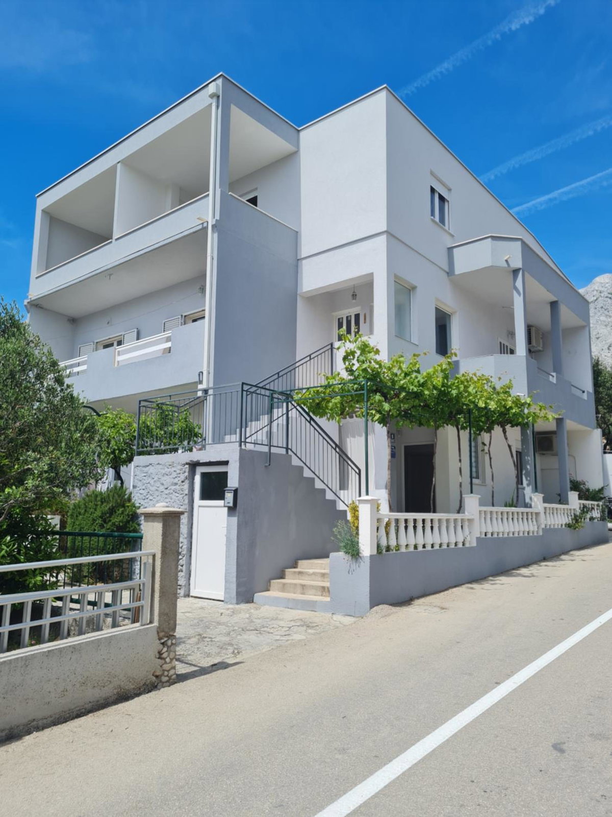 Hotel · Apartmani Andrea, Promajna
