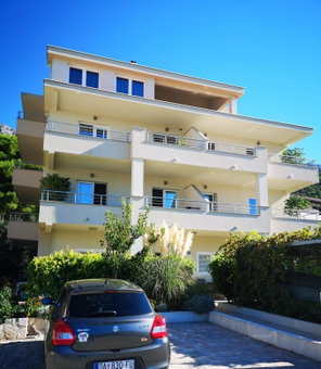 Apartments Lozina, Drvenik, Croatia