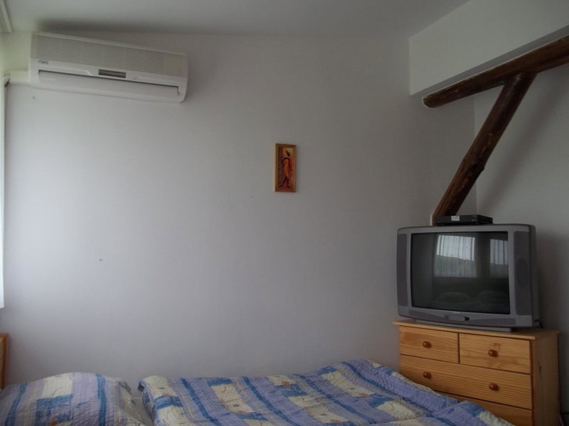 Gadányi Vendégház és Lovarda, Komló, Hungary