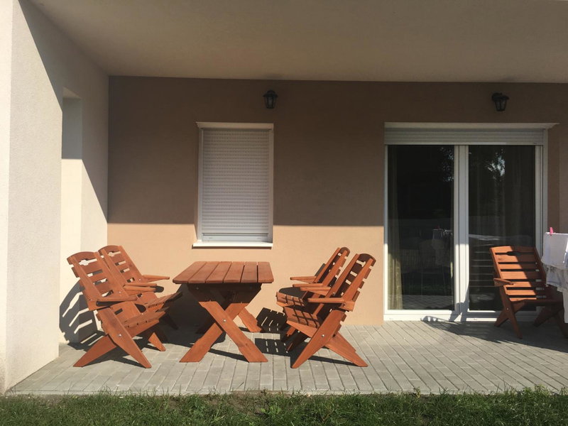 Szofi Apartman Pápa Fenyves u. 19., Pápa, Hungary