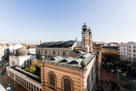 Synagogue view residence, Budapest, Hungary