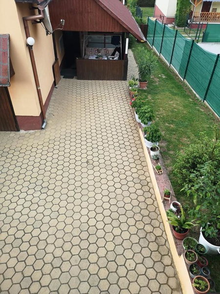 Karos Centrál Apartmanház, Zalakaros, Hungary
