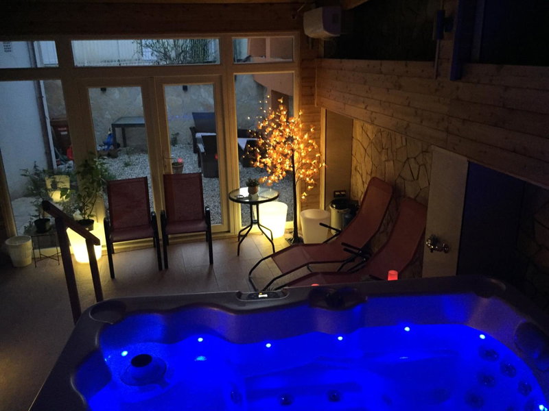 Vulkán Wellness Panzió, Pécs, Hungary
