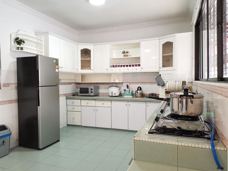 Jiuhao Homestay 九号民宿 15pax Stay Near Airport & City by Greenage, Kampong Nasob, Malaysia