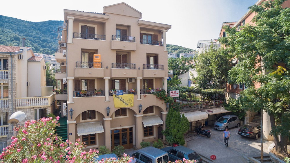 Villa Tropico, Monténégro