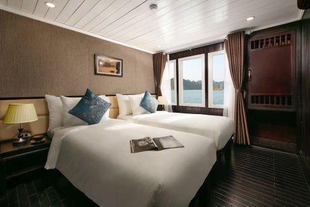 La Regina Classic Cruise, Ha Long, Vietnam