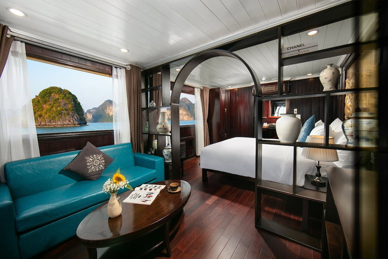 La Regina Classic Cruise, Ha Long, Vietnam