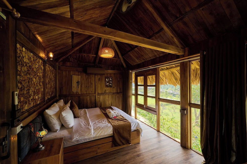 Mat Retreat, Hanoi, Vietnam
