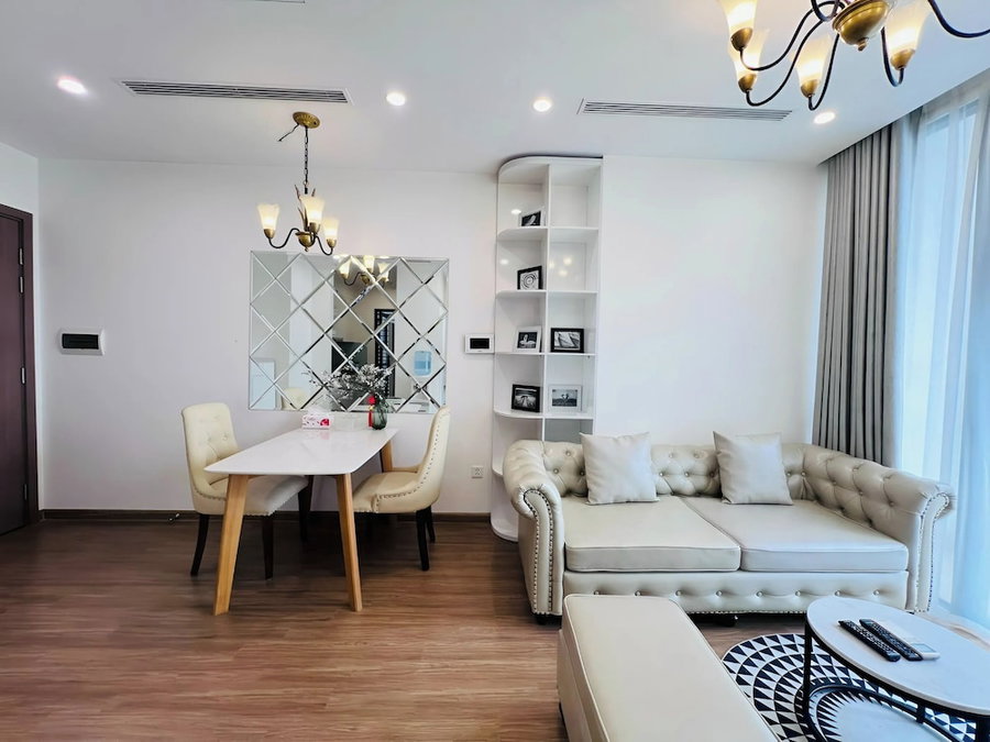 Vinhome Sky Lake-Sunhometel, Hanoi, Vietnam
