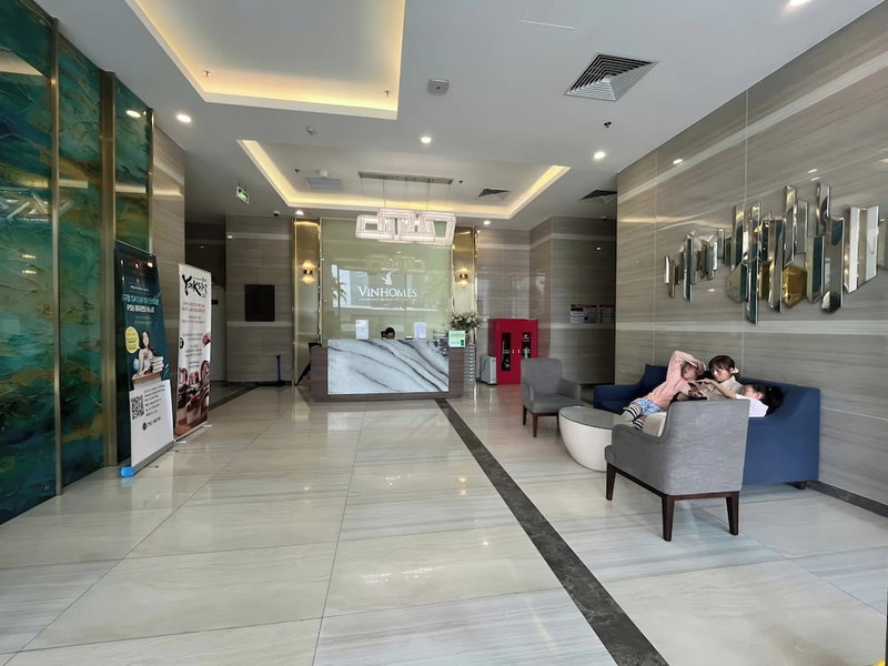 Vinhome Sky Lake-Sunhometel, Hanoi, Vietnam