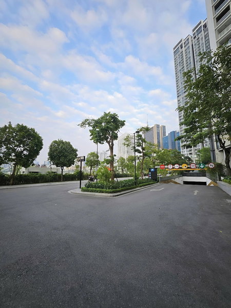 Vinhome Sky Lake-Sunhometel, Hanoi, Vietnam