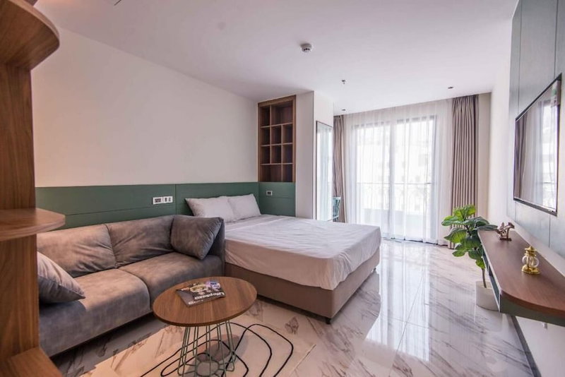 Luxe Paradise Suites Hotel Hoang Cau, Hanoi, Vietnam