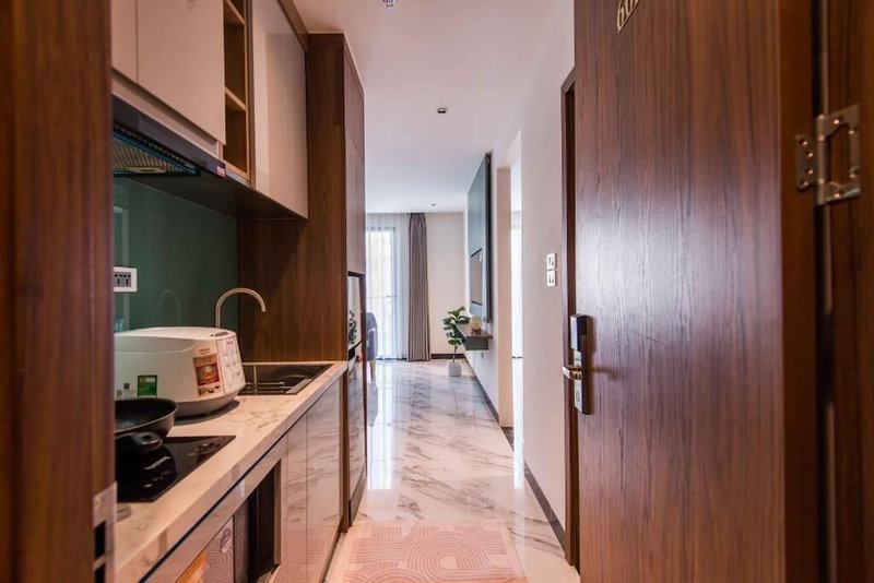 Luxe Paradise Suites Hotel Hoang Cau, Hanoi, Vietnam