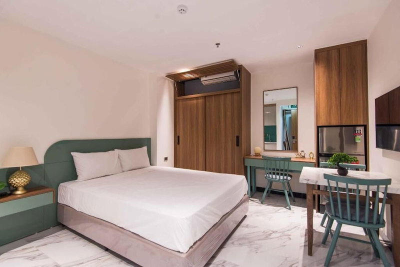 Luxe Paradise Suites Hotel Hoang Cau, Hanoi, Vietnam
