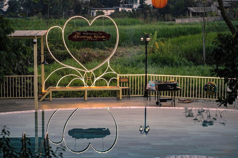 Phương Nam Garden, Hanoi, Vietnam