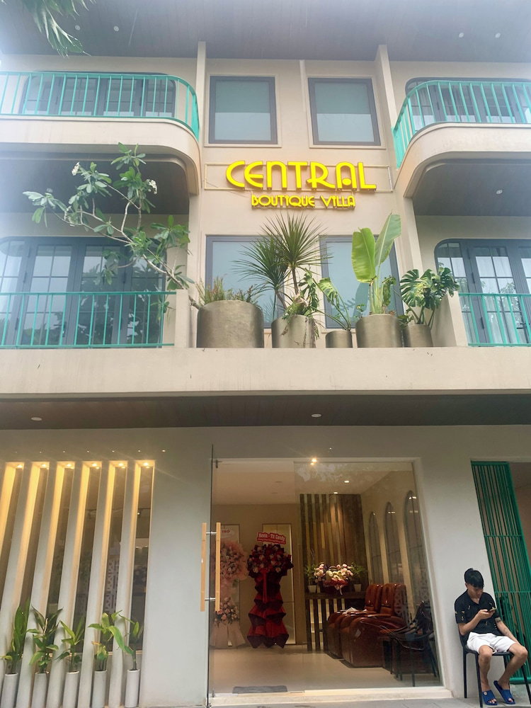 Central Boutique Villa In Old Town, Vietnam