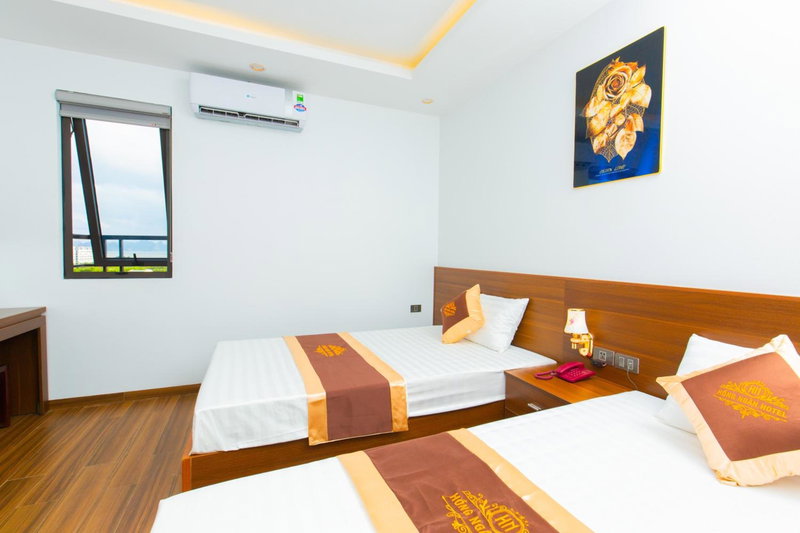 Hong Ngan Hotel, Ha Long, Vietnam
