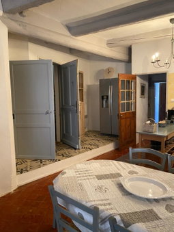 Maison Ventoux 1 Luxe Calme Central Linge fourni, Malaucène, France