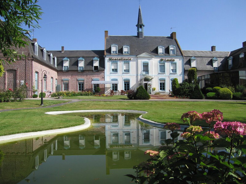 Hostellerie Saint Louis, Bollezeele, France