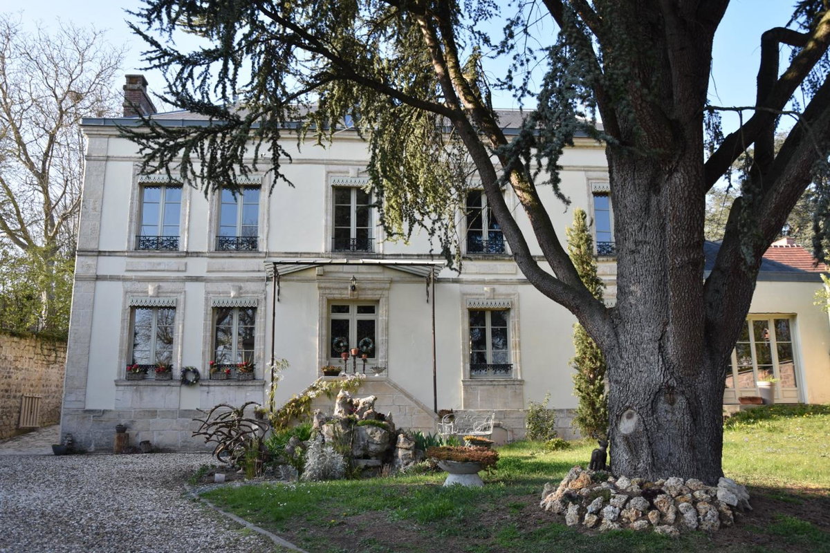 Hotel · CLOS REMY Maison d'hôtes, Précy-sur-Oise