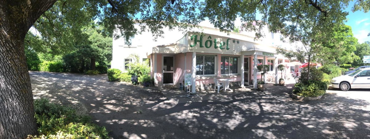 Hotel · Hotel Les Chênes, Sisteron
