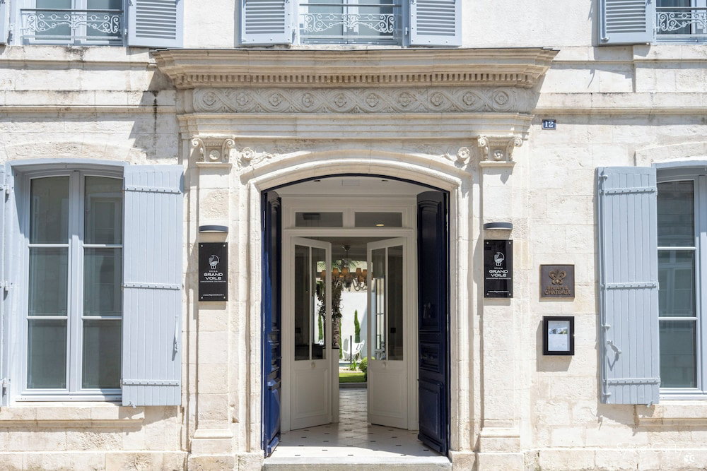 Villa Grand Voile Christopher Coutanceau, France