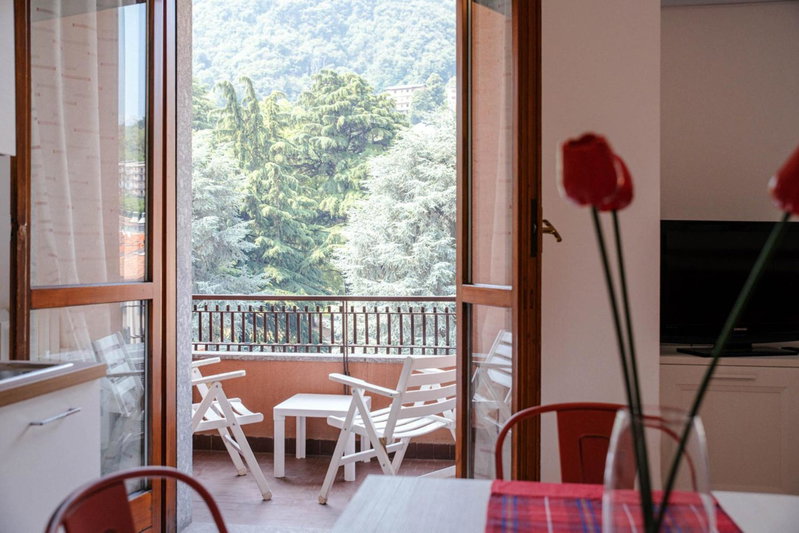 Dodo Red by "The House Of Travelers", Como, Italy