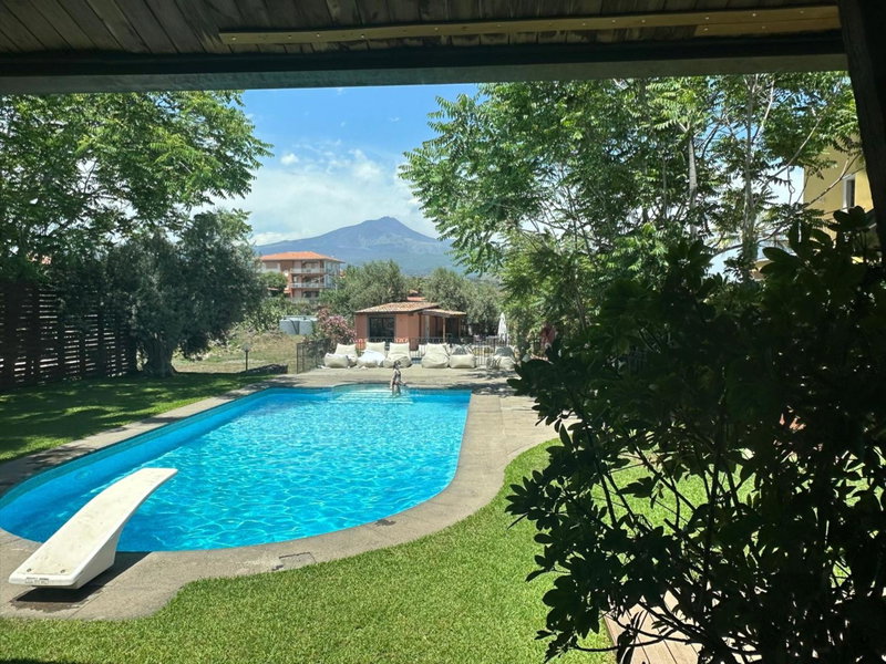 Ottomood B&B and Apartments, Tremestieri Etneo, Italy