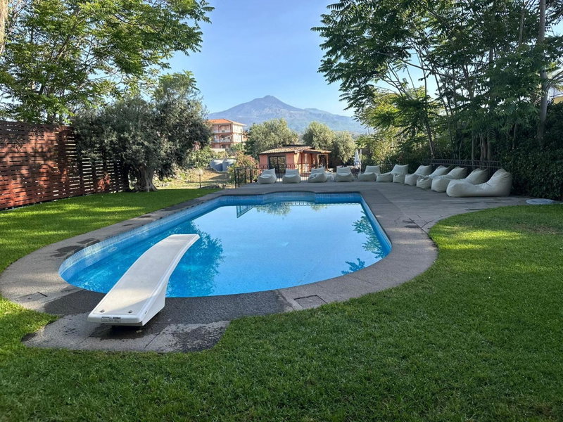 Ottomood B&B and Apartments, Tremestieri Etneo, Italy