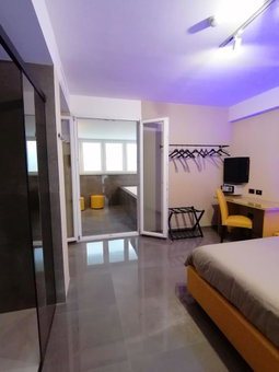 Hotel XBusiness, Nola, Italy