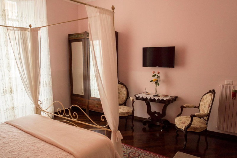 B&B Domus Garibaldi, Salerno, Italy