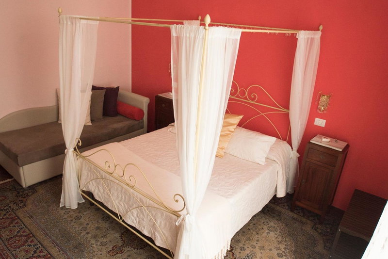 B&B Domus Garibaldi, Salerno, Italy