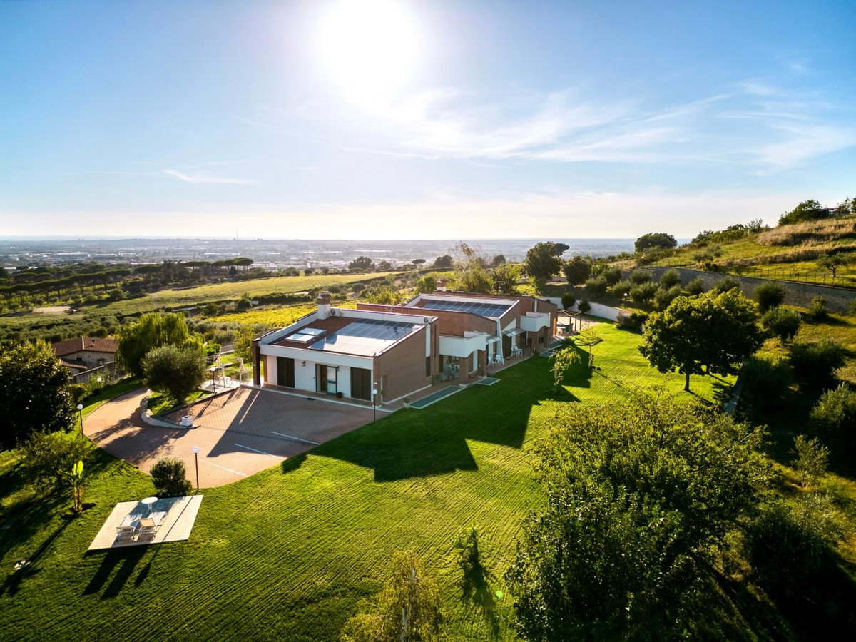 Hotel · Cape House, Albano Laziale